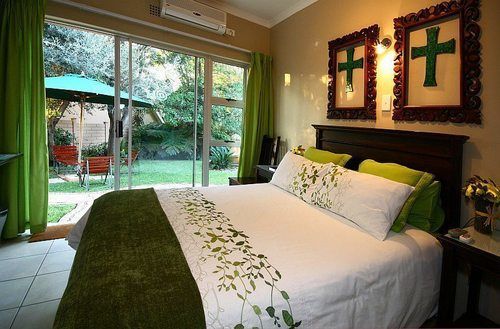 Home Guesthouse Rustenburg Esterno foto